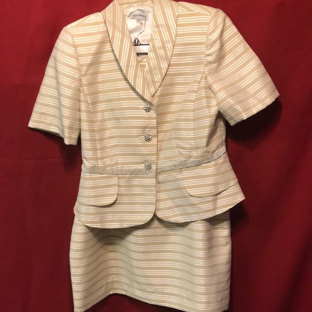 Two-piece skirt and top